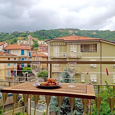 Casa Vacanze Luli ลาสเปเซีย ภายนอก รูปภาพ