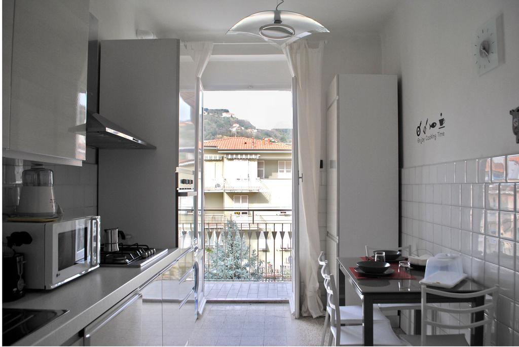 Casa Vacanze Luli ลาสเปเซีย ภายนอก รูปภาพ